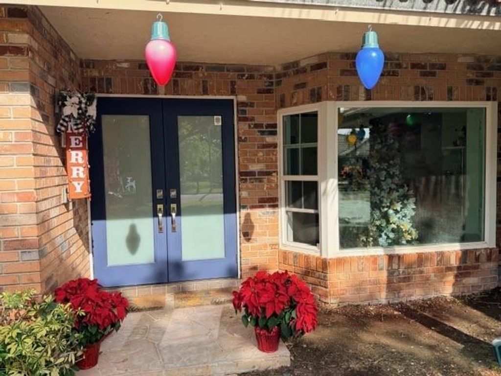 Photo of 10931 NW 4th St, Coral Springs, FL 33071 (MLS # F10540791)