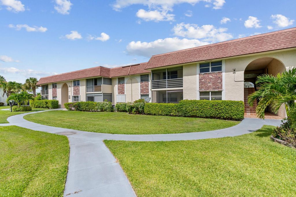 Photo of 22765 SW 66th Avenue #207, Boca Raton, FL 33428 (MLS # R10909110)