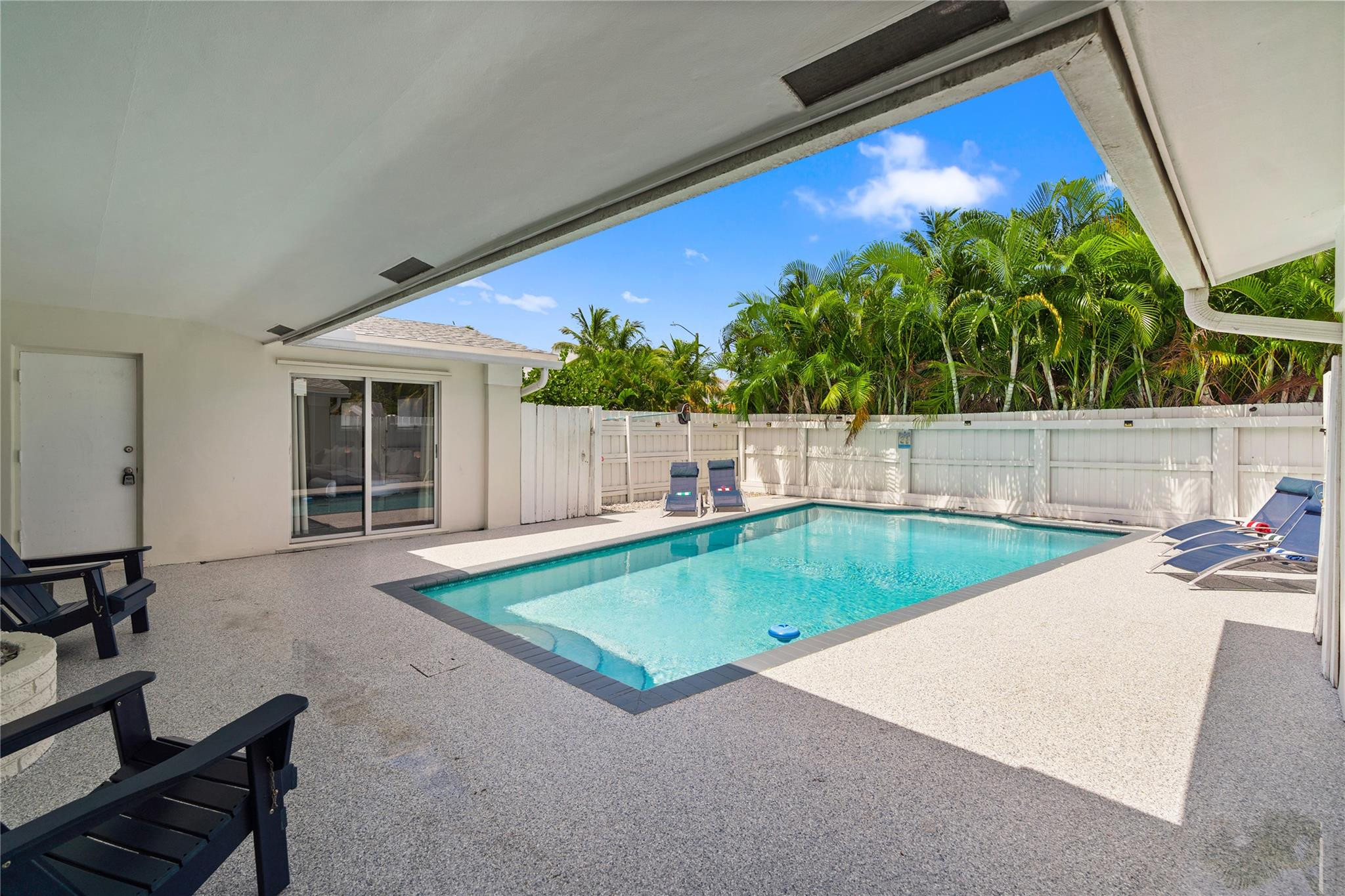 CORAL RIDGE ISLES - Residential Income