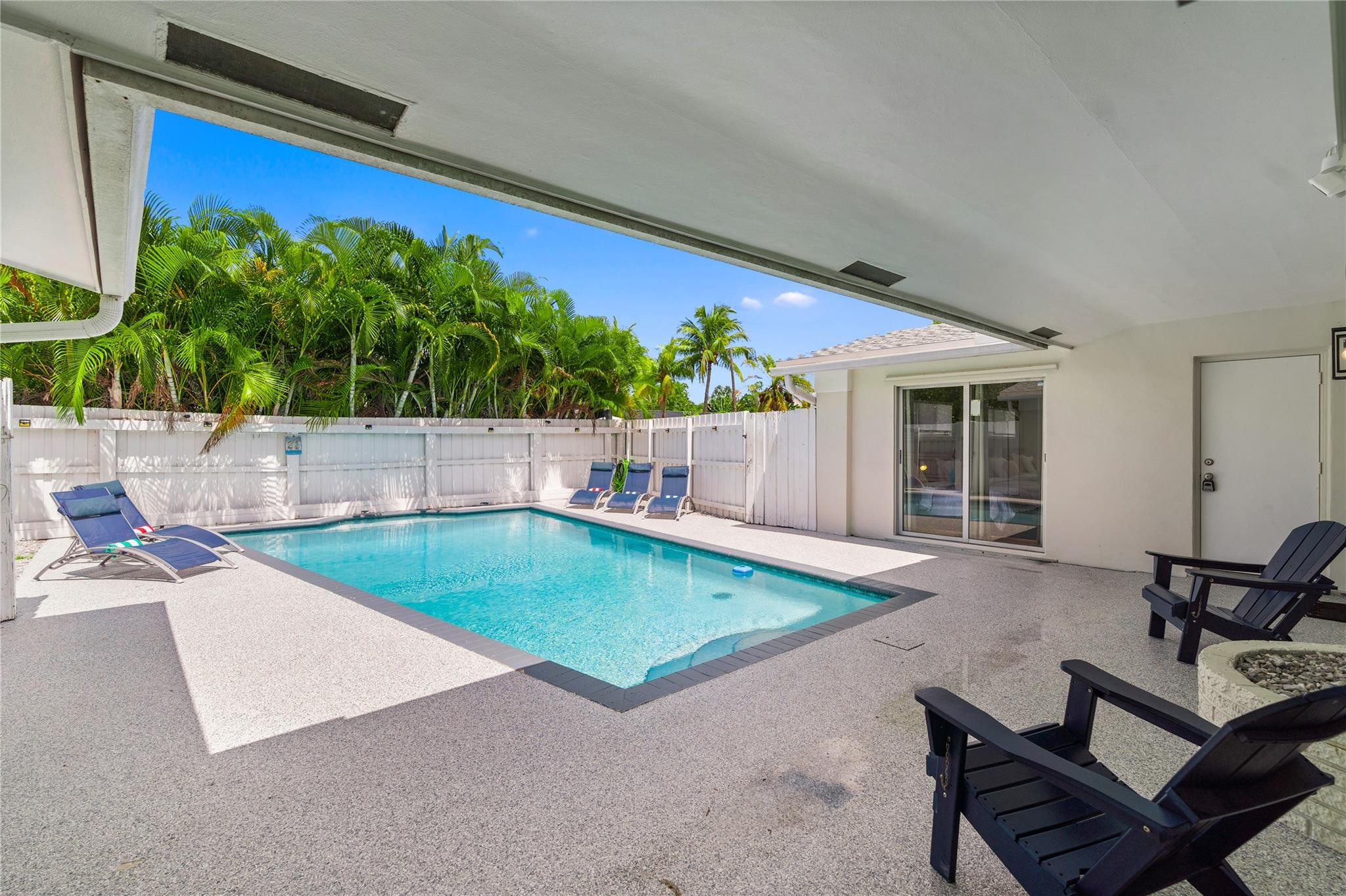 CORAL RIDGE ISLES - Residential Income