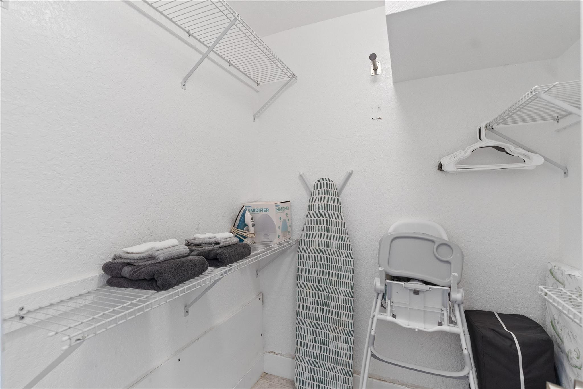 CORAL RIDGE ISLES - Residential Income