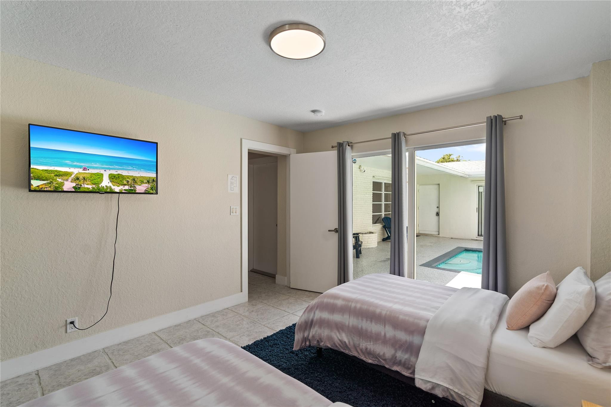 CORAL RIDGE ISLES - Residential Income