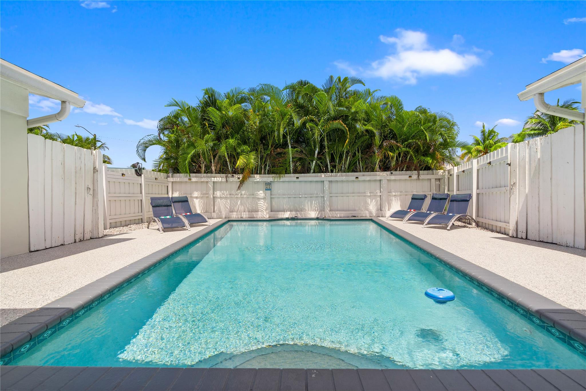 CORAL RIDGE ISLES - Residential Income