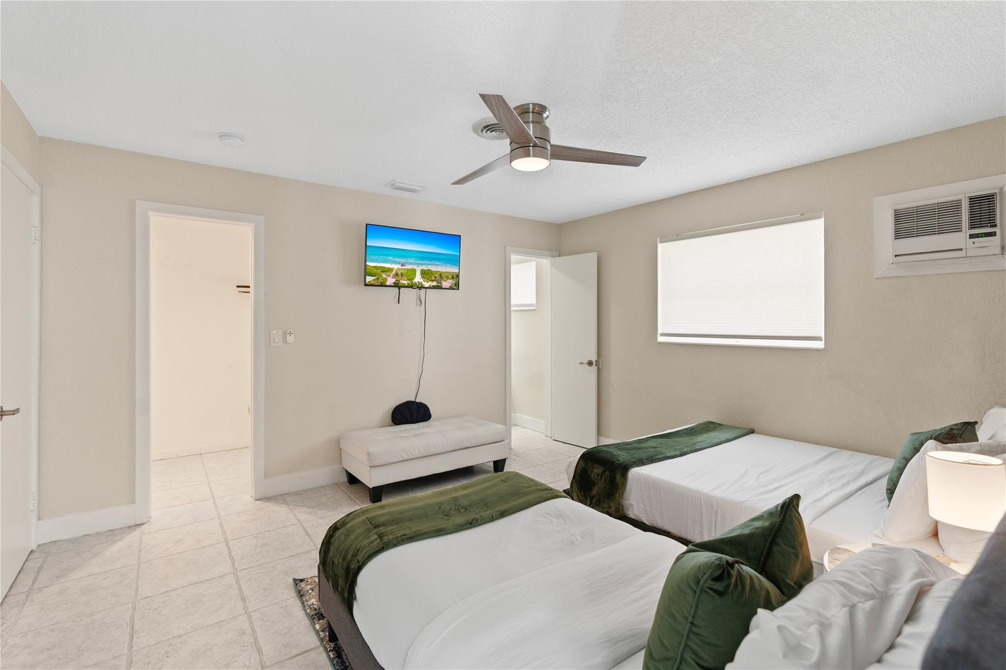 CORAL RIDGE ISLES - Residential Income