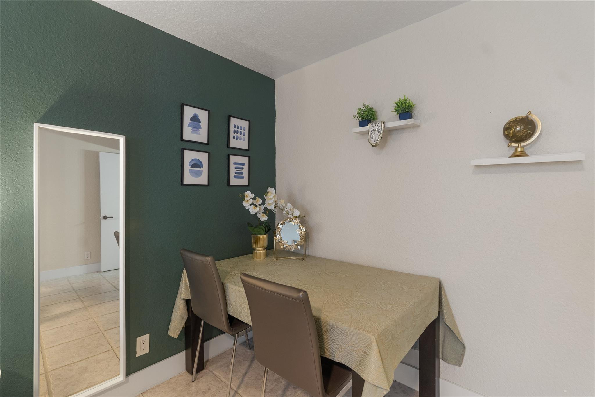 CORAL RIDGE ISLES - Residential Income