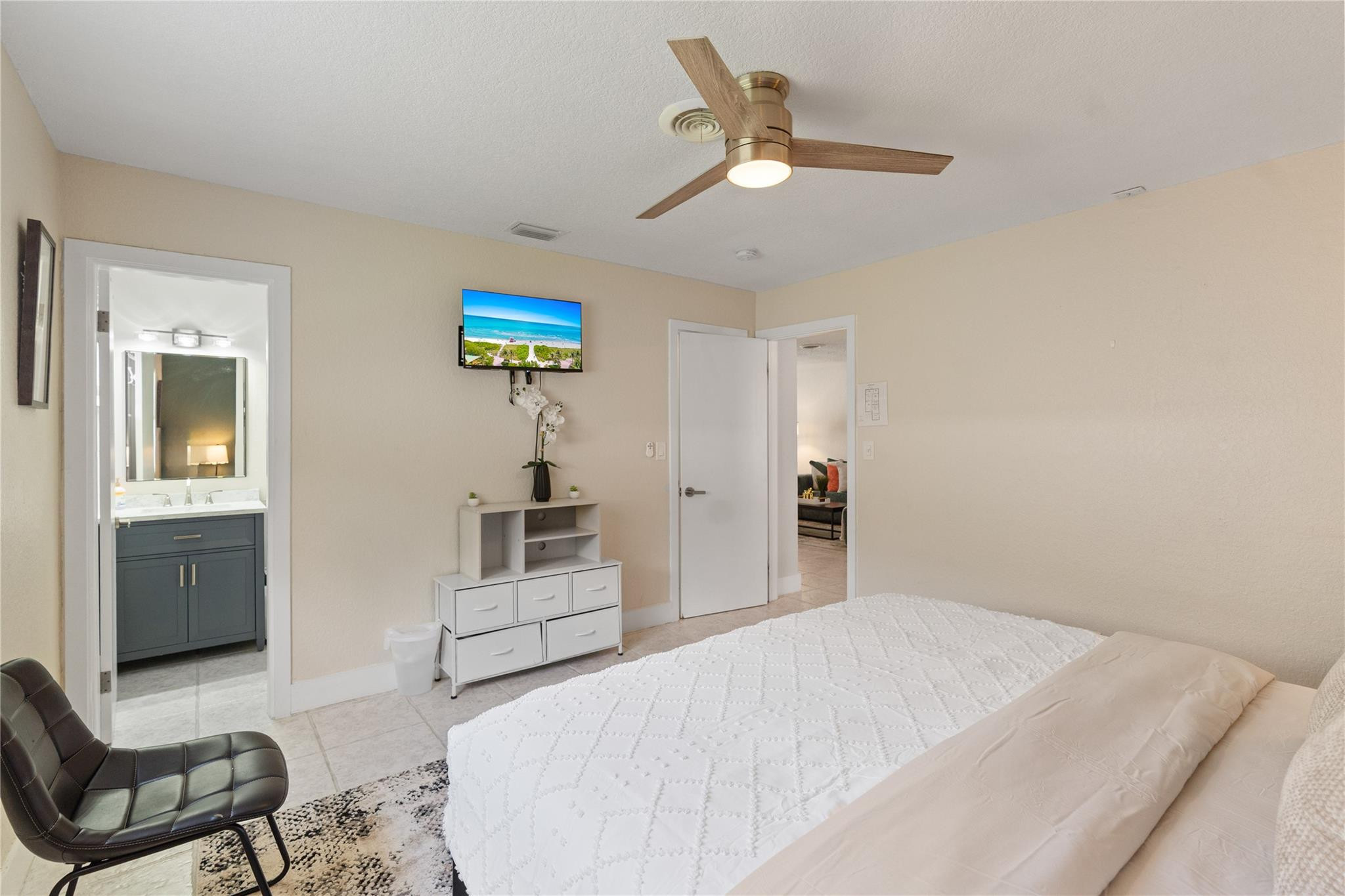 CORAL RIDGE ISLES - Residential Income