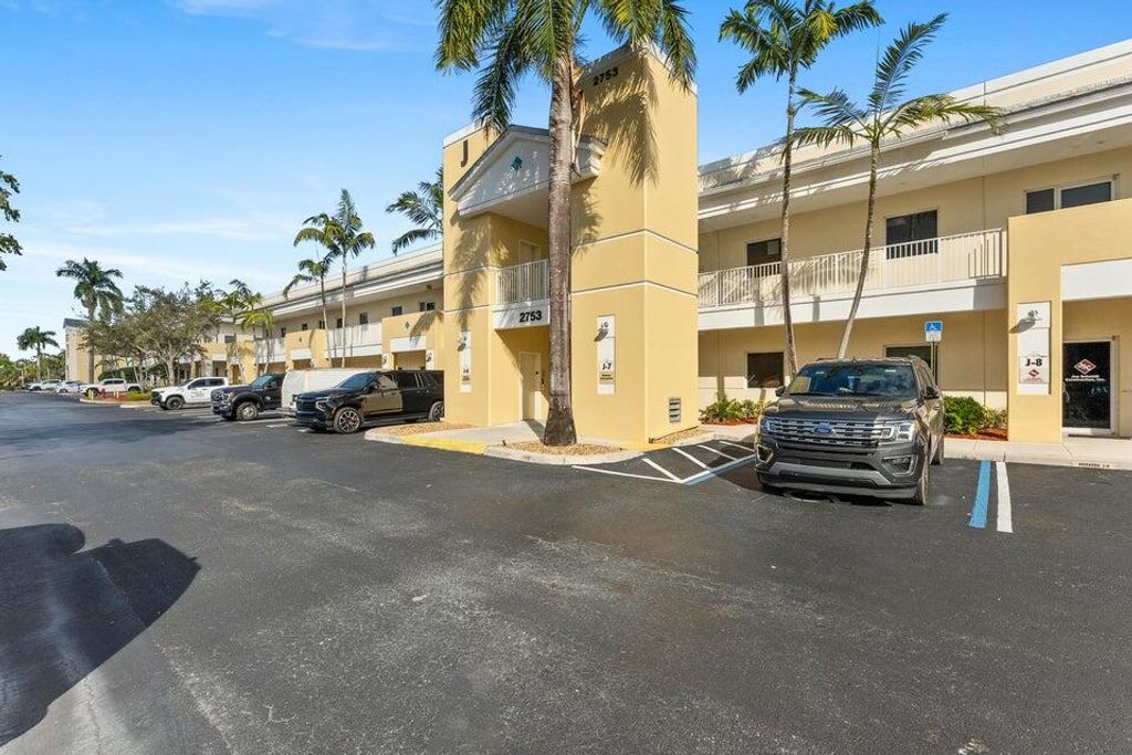 Photo of 2755 Vista Pkwy #2, West Palm Beach, FL 33411 (MLS # B26007914)