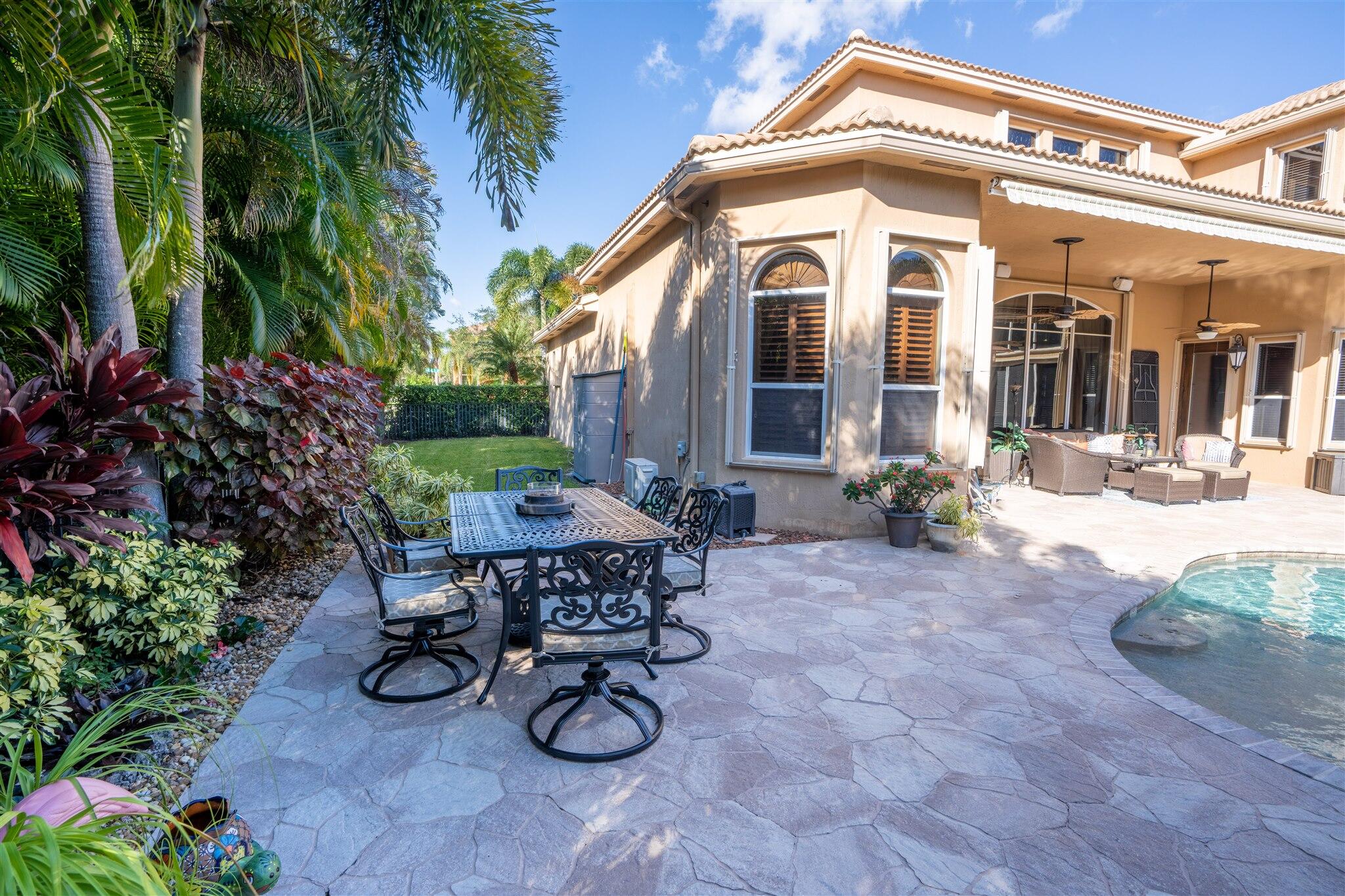 Country Cove Estates - Residential