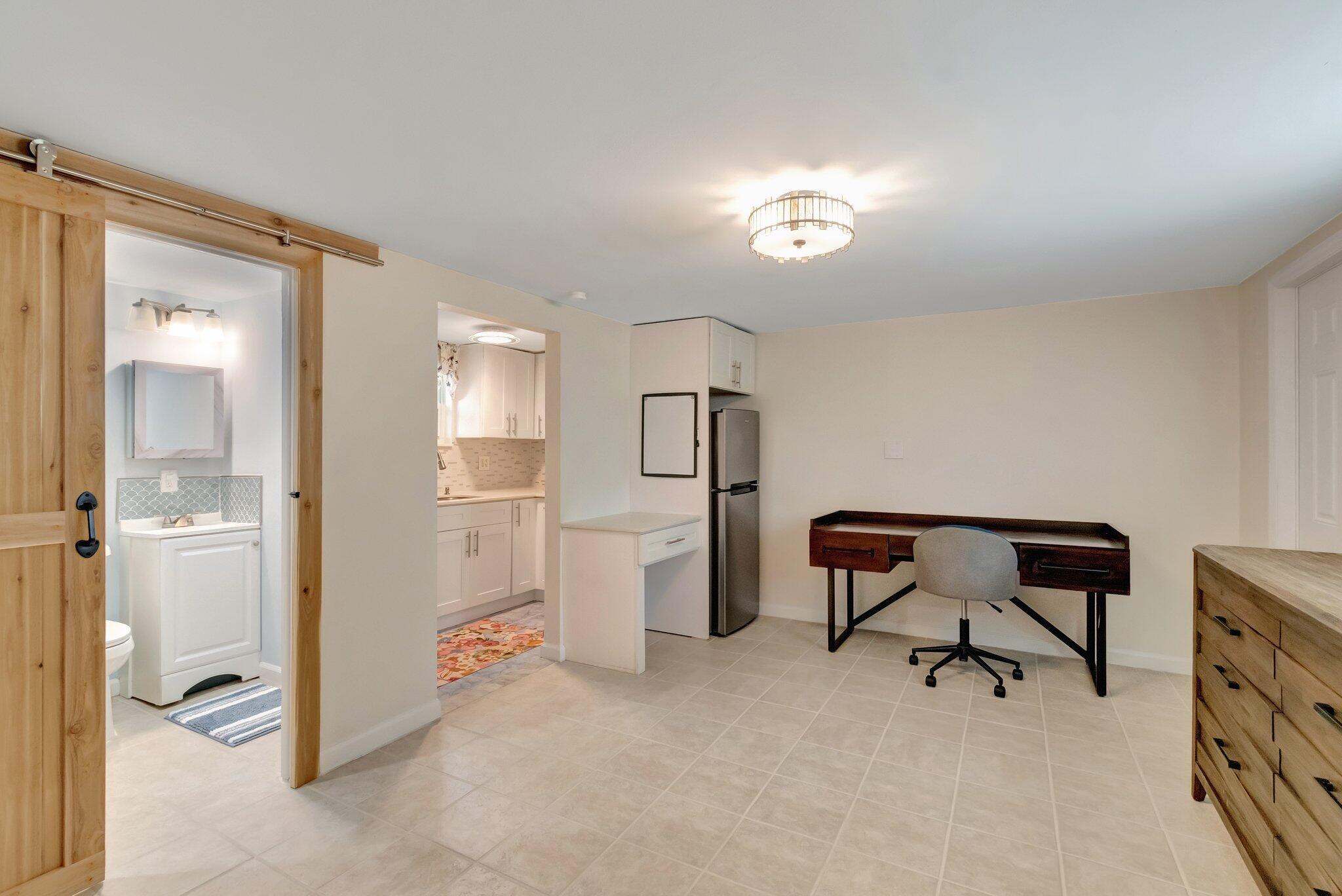 COLLEGE PARK - Residential