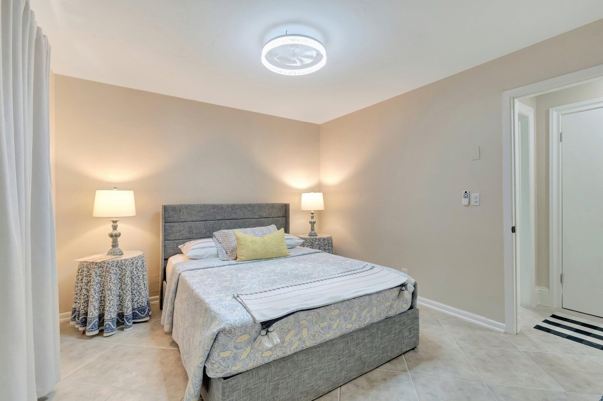 COLLEGE PARK - Residential