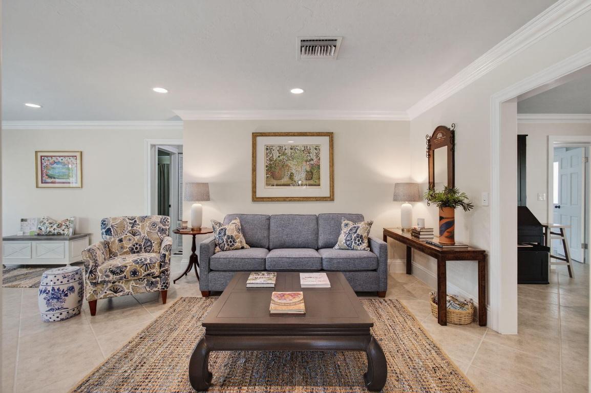 COLLEGE PARK - Residential