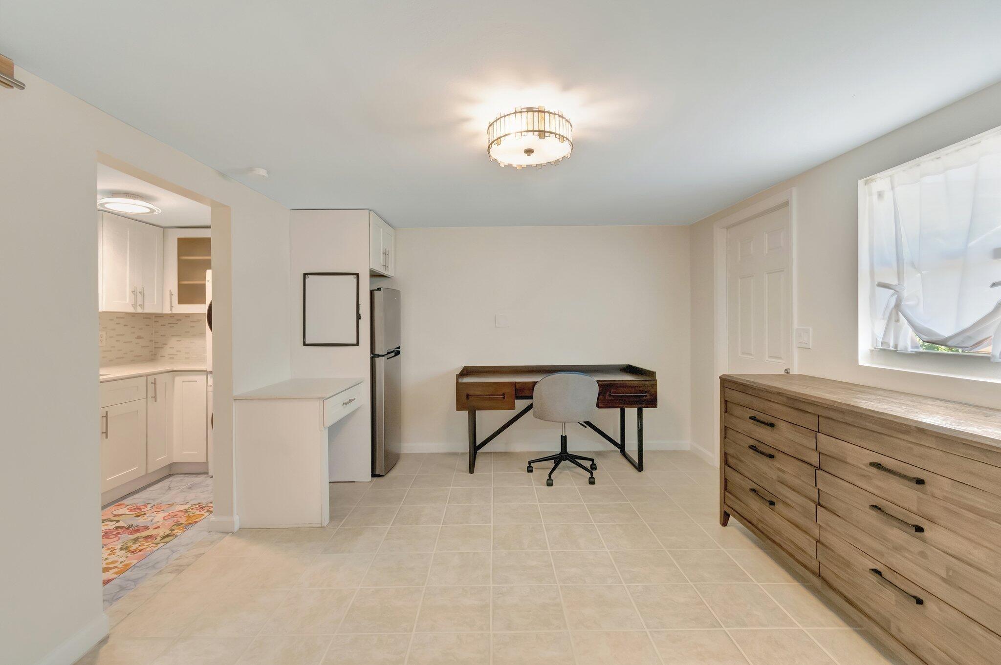 COLLEGE PARK - Residential