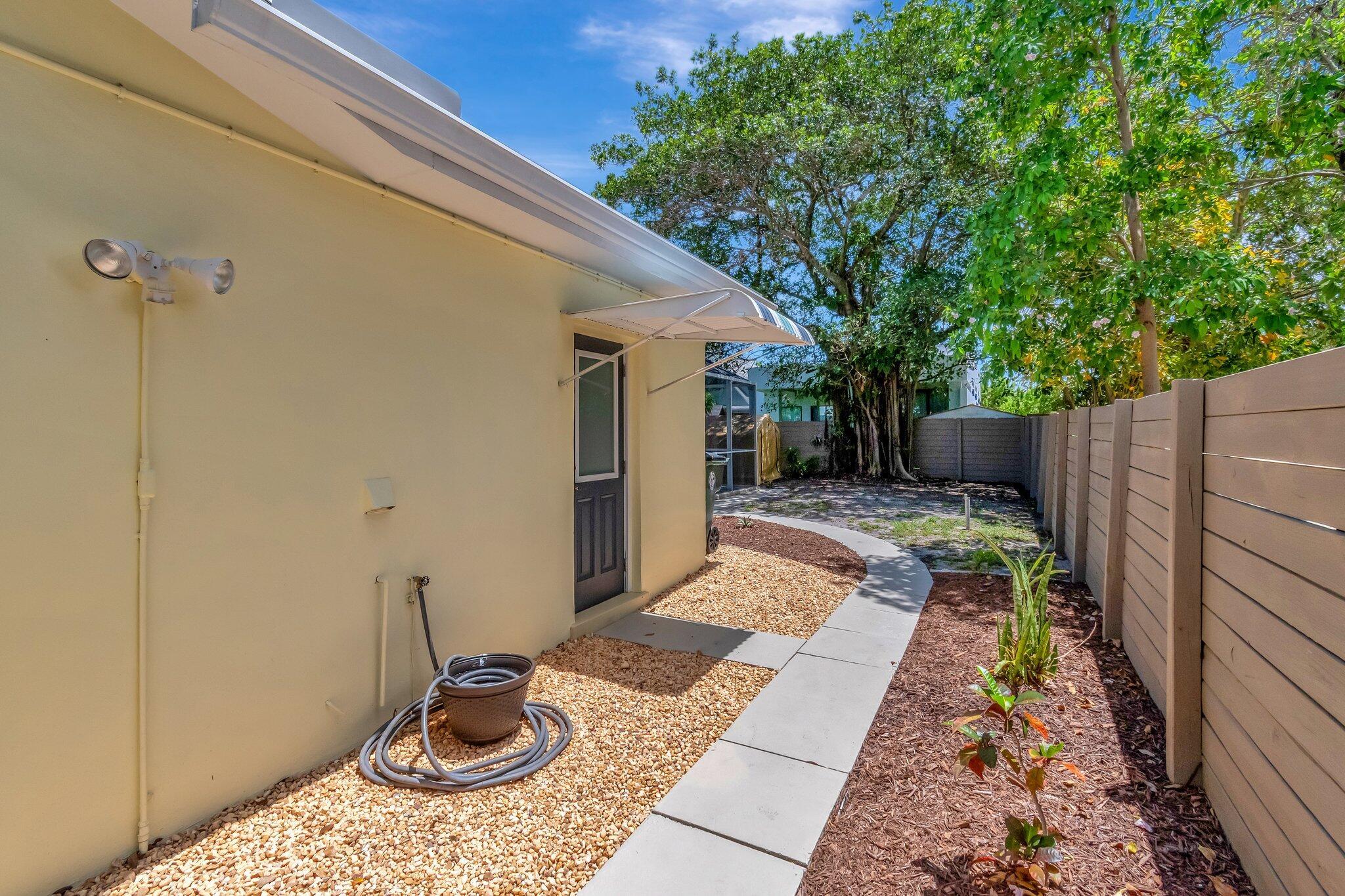 COLLEGE PARK - Residential