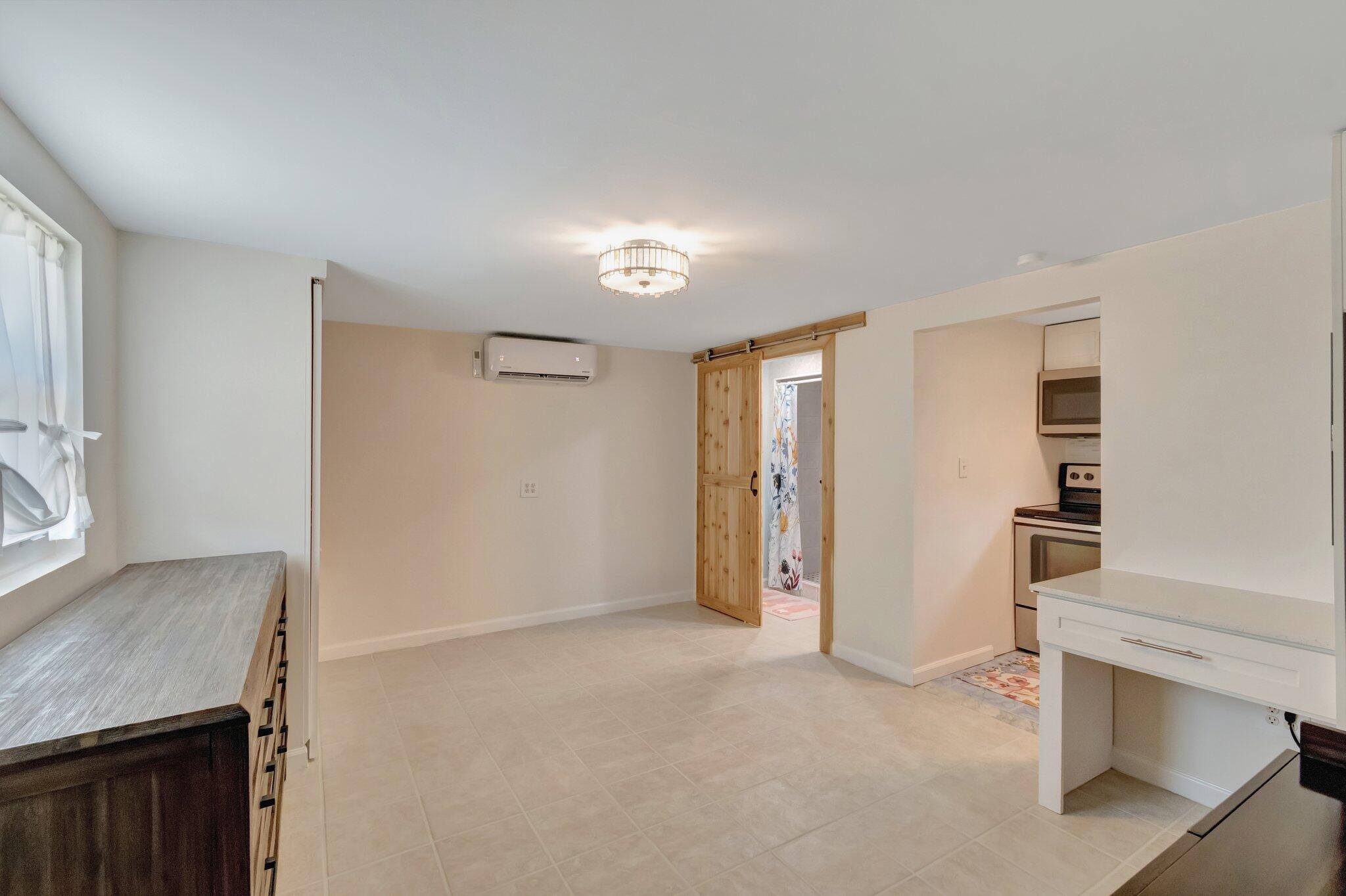 COLLEGE PARK - Residential