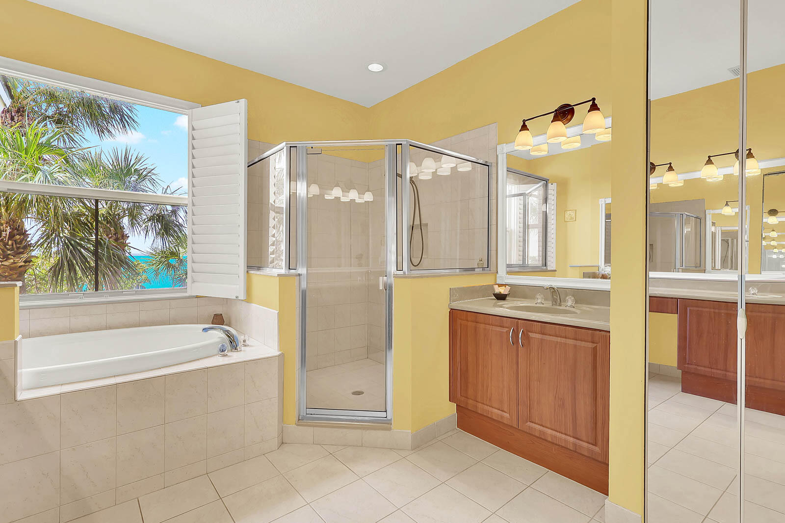 MARINER BAY - Residential