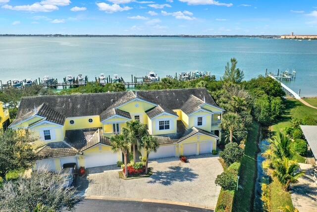 MARINER BAY - Residential