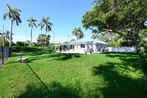 A home in Lake Worth Beach