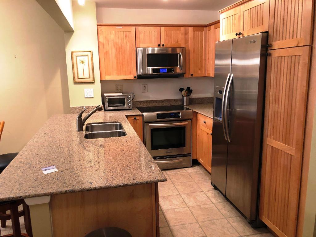 LE CHATEAU ROYAL CONDO - Residential Lease