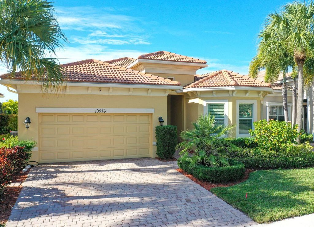 Photo of 10576 SW Visconti Way, Port Saint Lucie, FL 34986 (MLS # R11148588)