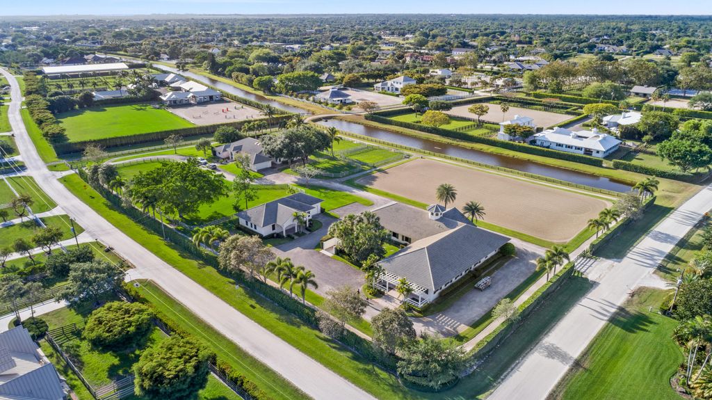 Photo of 14169 Belmont Trace, Wellington, FL 33414 (MLS # B26027942)