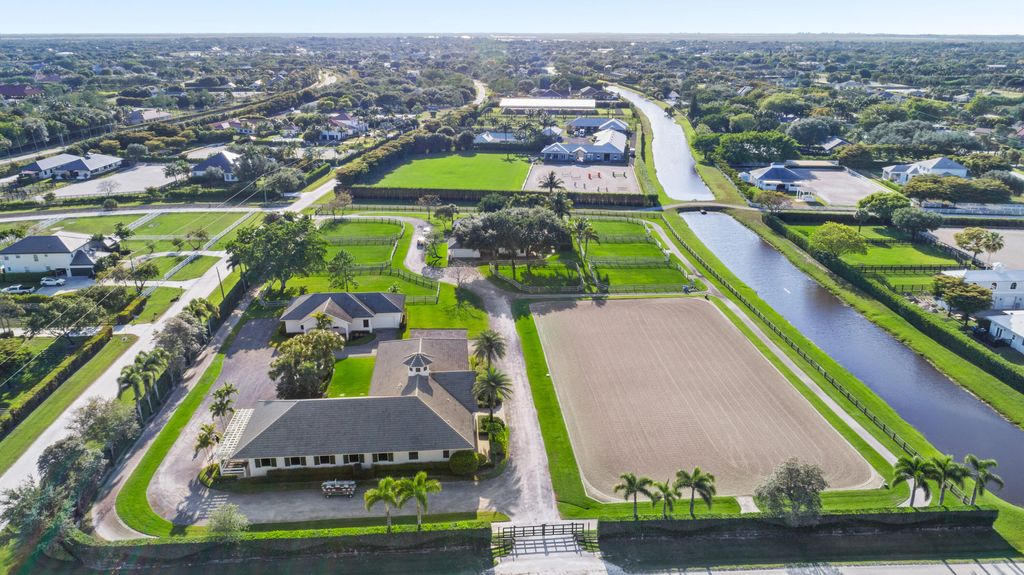 Photo of 14169 Belmont Trace, Wellington, FL 33414 (MLS # B26027942)