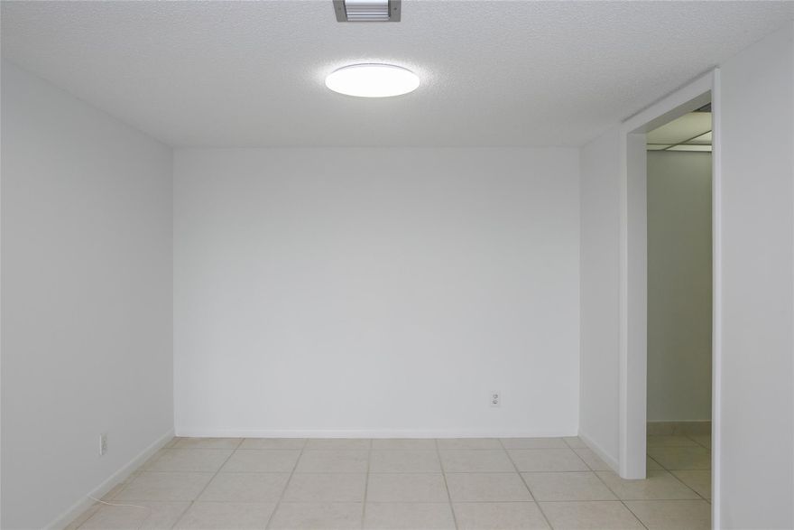 AMAZING VIEWS FROM THIS SPACIOUS 2 BEDROOM 2 BATH CONDO IN DESIRABLE COUNTRY CLUB TOWER*SPLIT BEDROOM FLOOR PLAN*BEAUTIFULLLY REMODELED GUEST BATH*LARGE BEDROOMS*SCREENED IN PATIO* TONS OF LIGHT IN THIS UNIT*SECURE BUILDING WITH CONCIERGE*NOT CAT WALKS*GREAT AMMENITIES INCLUDING FITNESS ROOM, HEATED POOL, LOUNGE & MEETING ROOM*CLOSE TO EVERYTHING IN CORAL SPRINGS-SHOPPING, DINING, MEDICAL FACILTIES AND MAJOR ROADS & HIGHWAYS*