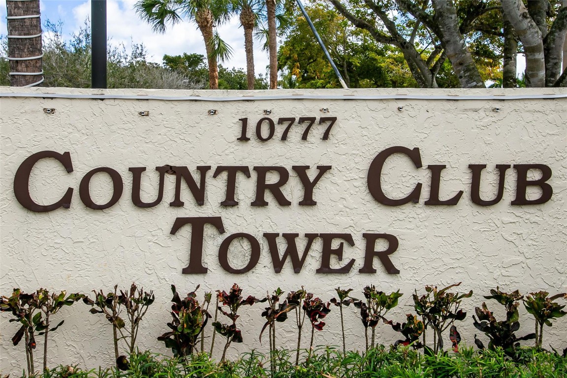 10777 W Sample Road 718