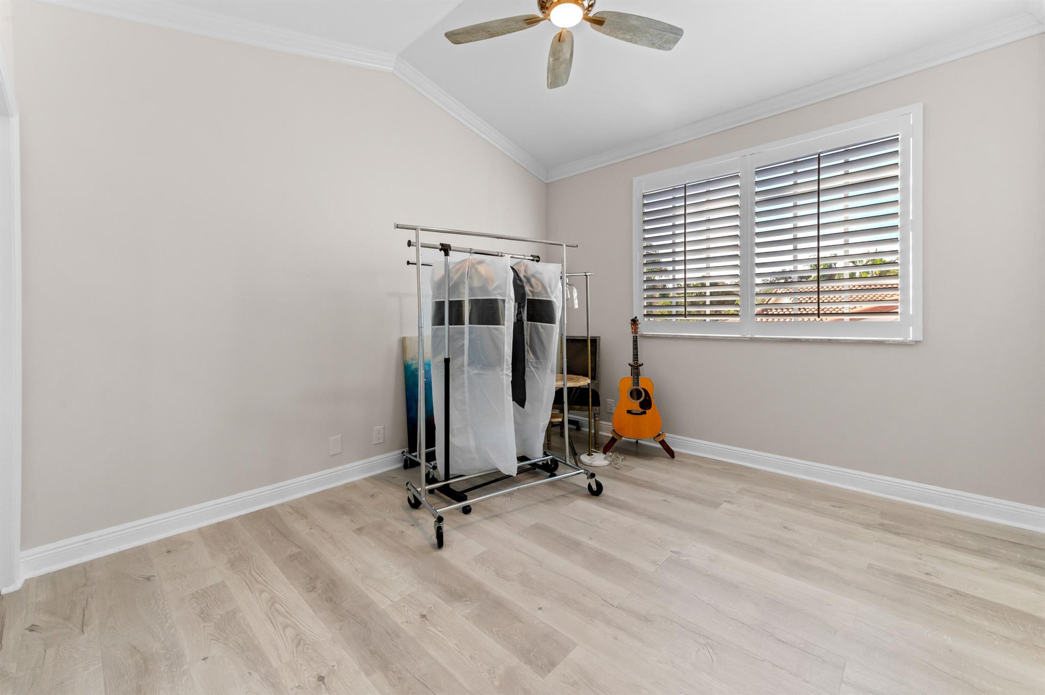 CANDLEWOOD - Residential