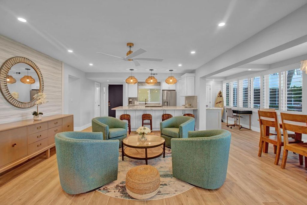 Photo of 325 Beach Road #105, Tequesta, FL 33469 (MLS # R10926540)