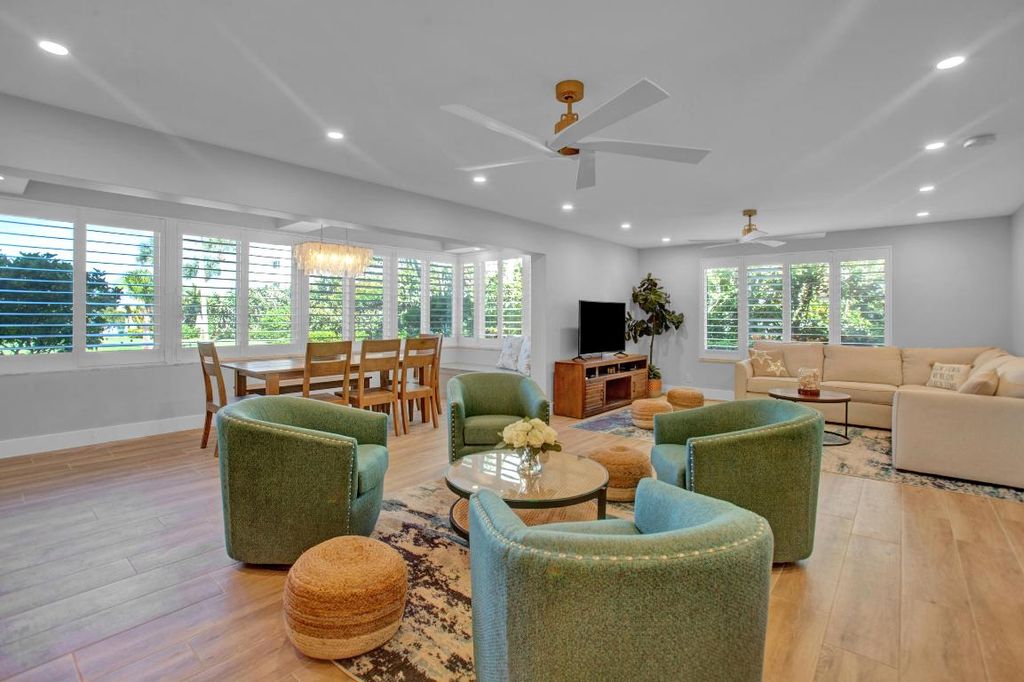 Photo of 325 Beach Road #105, Tequesta, FL 33469 (MLS # R10926540)