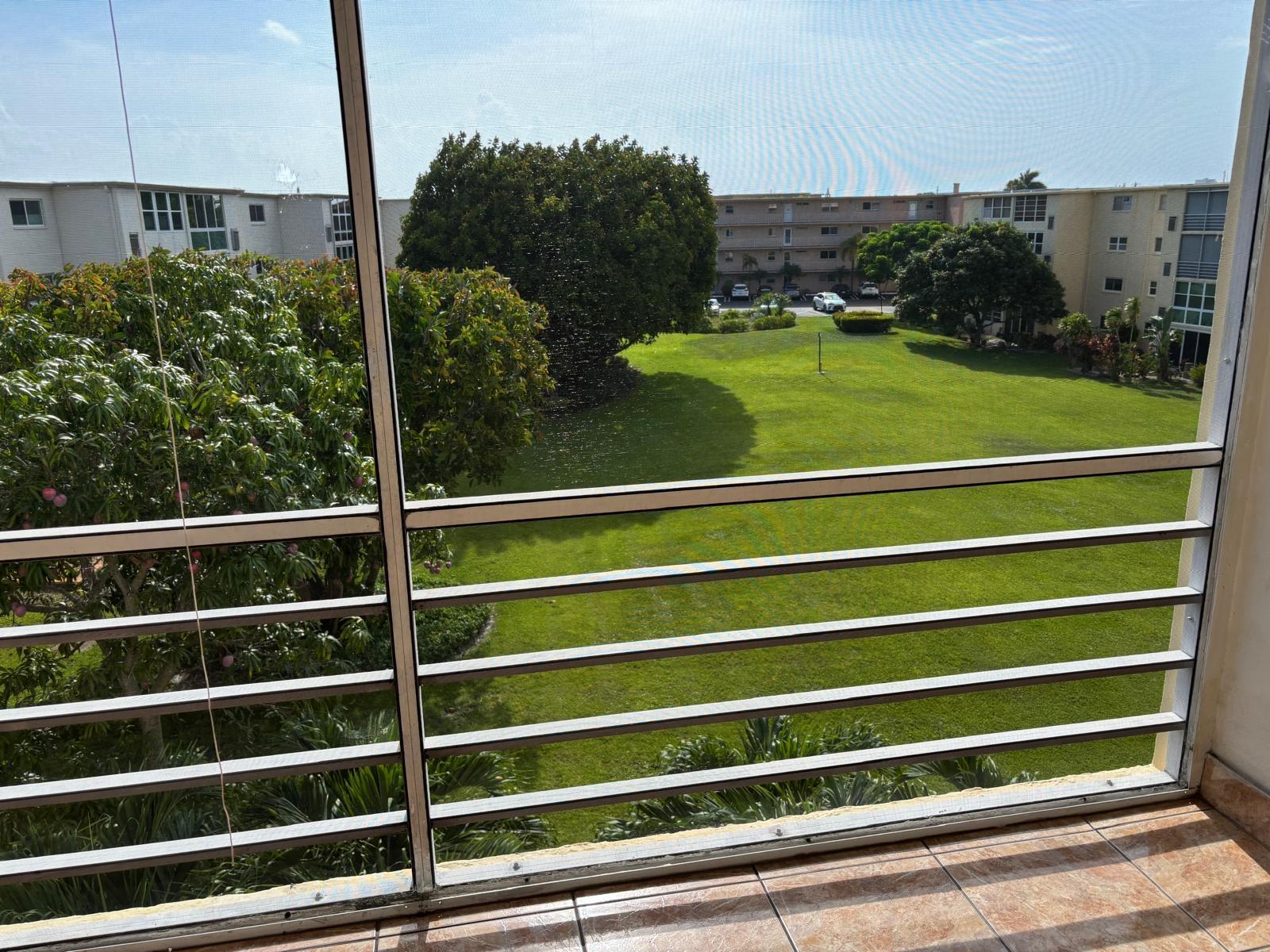 View photos, virtual tours, details... 2615 NE 3RD Court 402
