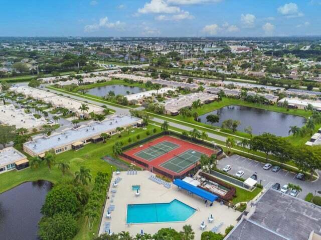 Town Villas - Residential Lease