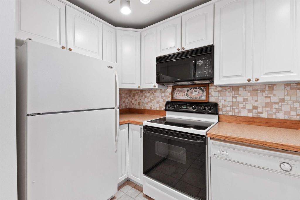 Photo of 316 Southwind Court #204, North Palm Beach, FL 33408 (MLS # R10959360)
