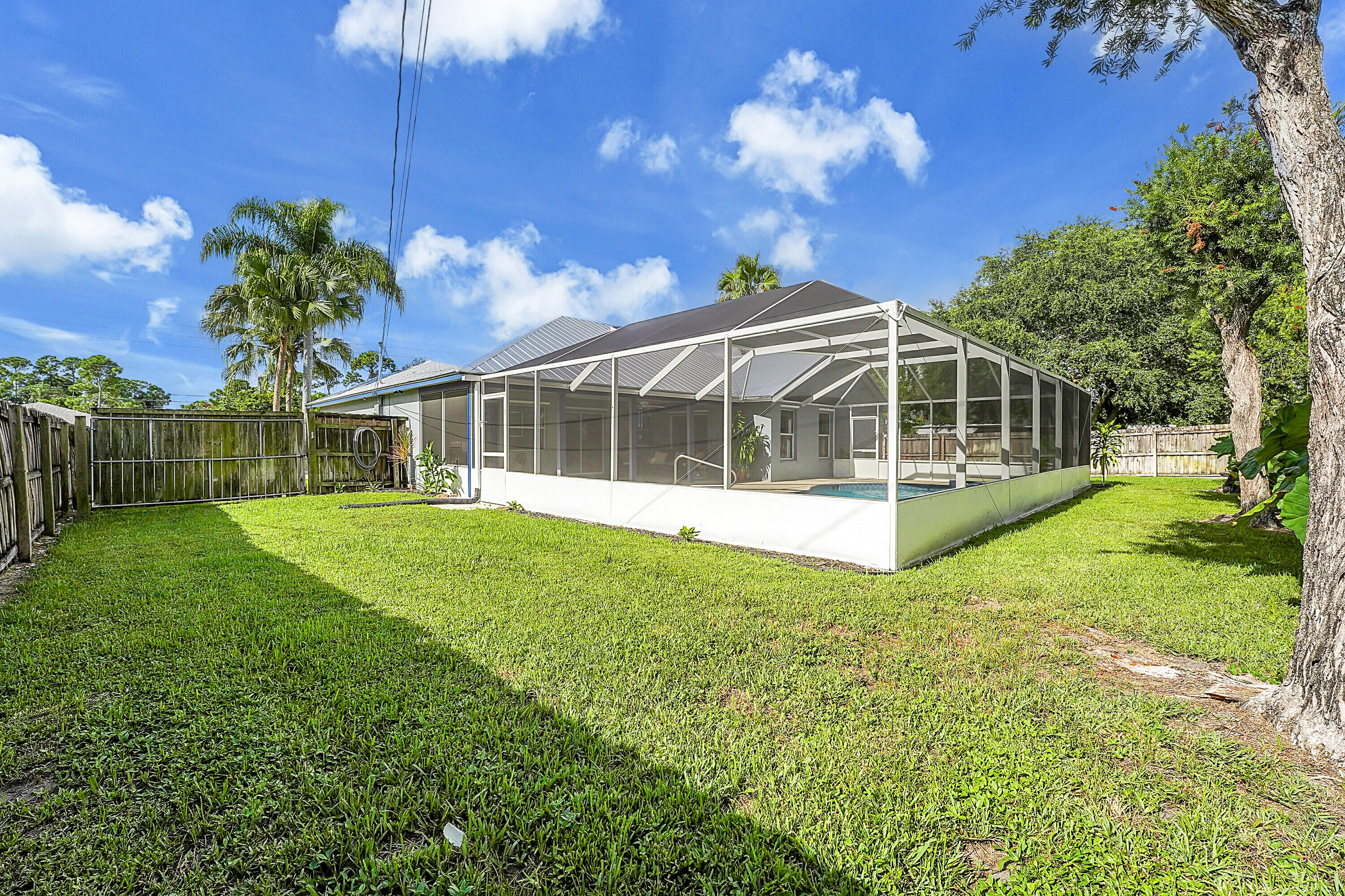 PORT ST LUCIE SECTION 20 - Residential