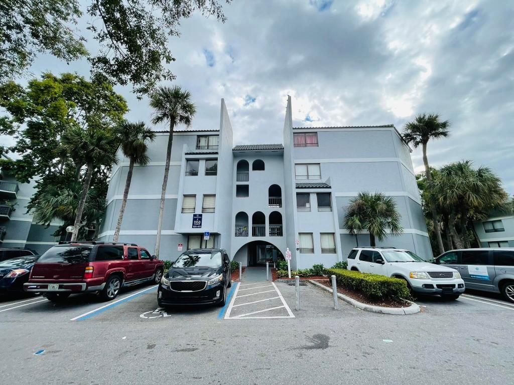 Photo of 1950 N Congress Avenue #301, West Palm Beach, FL 33401 (MLS # R10944833)
