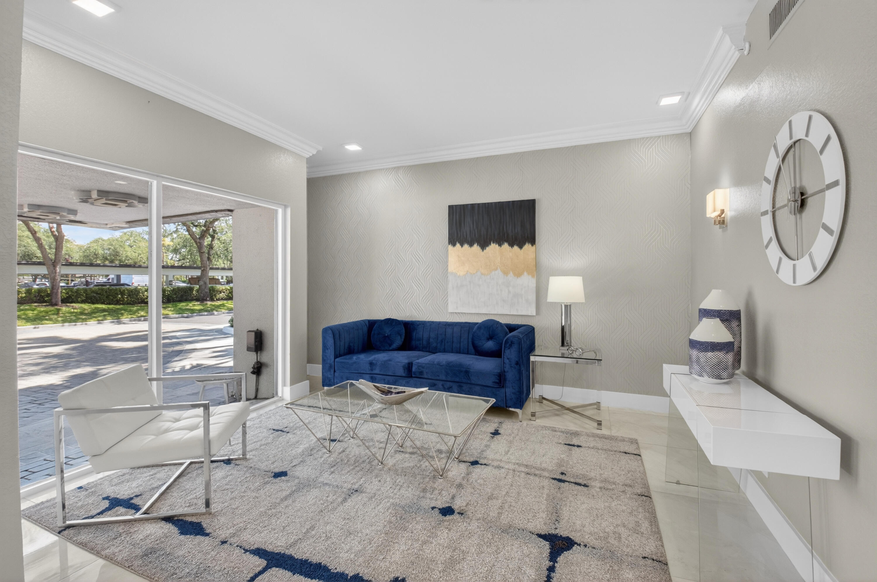 LAKEWOOD MIDRISE CONDO IV UNIT 725 - Residential