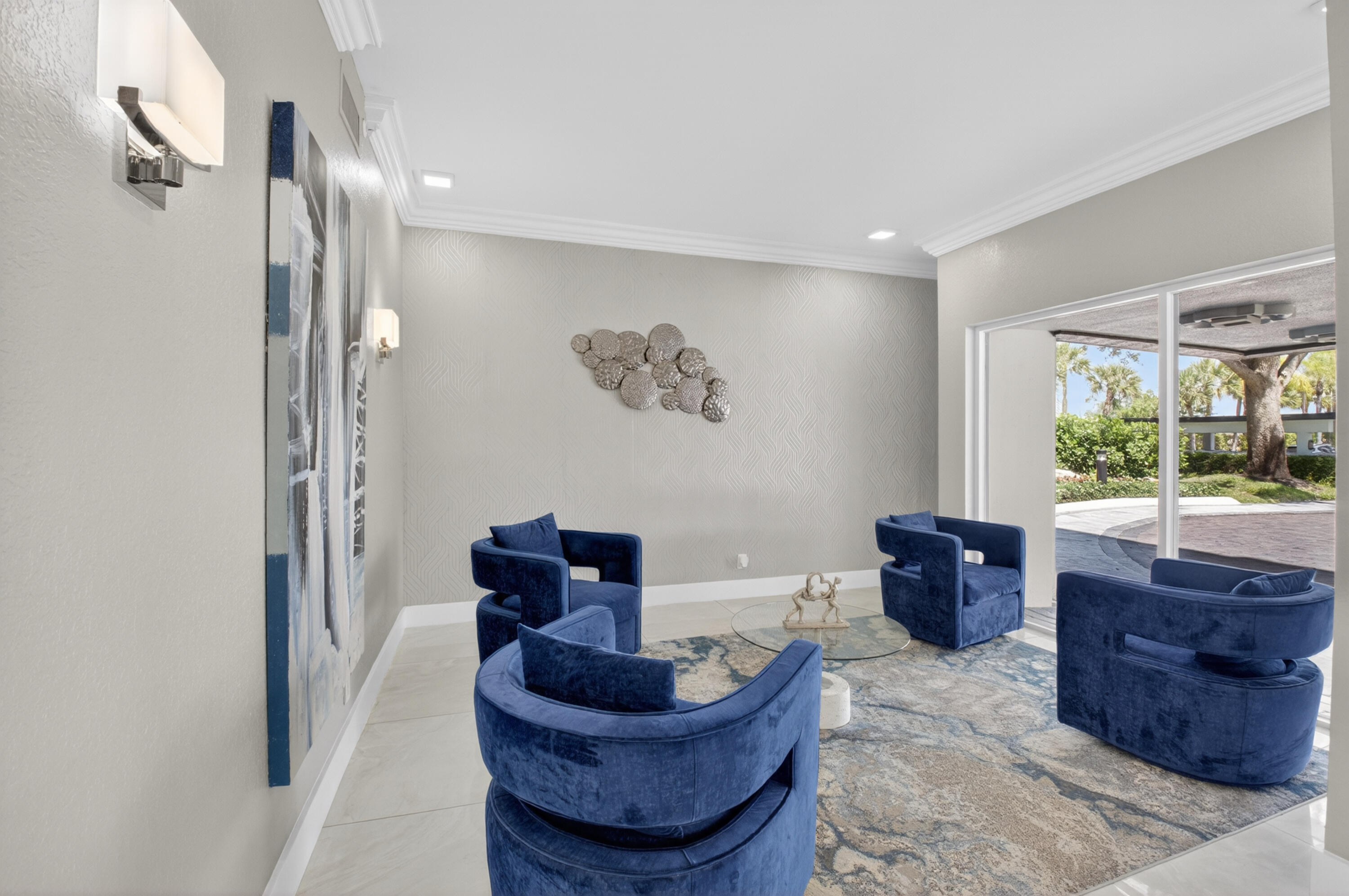 LAKEWOOD MIDRISE CONDO IV UNIT 725 - Residential