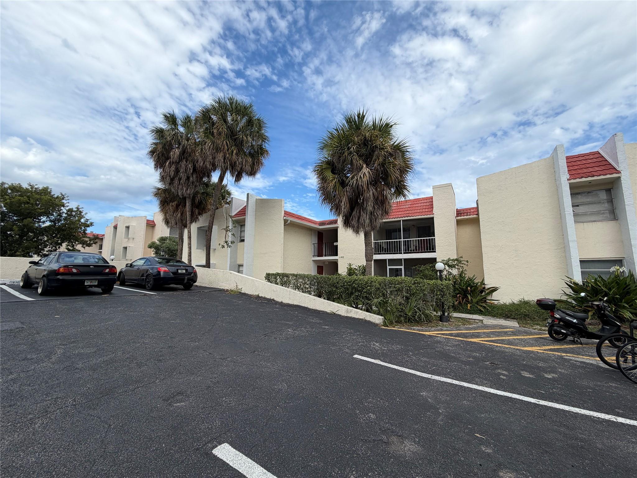 Oaks of Boca - Residential Lease