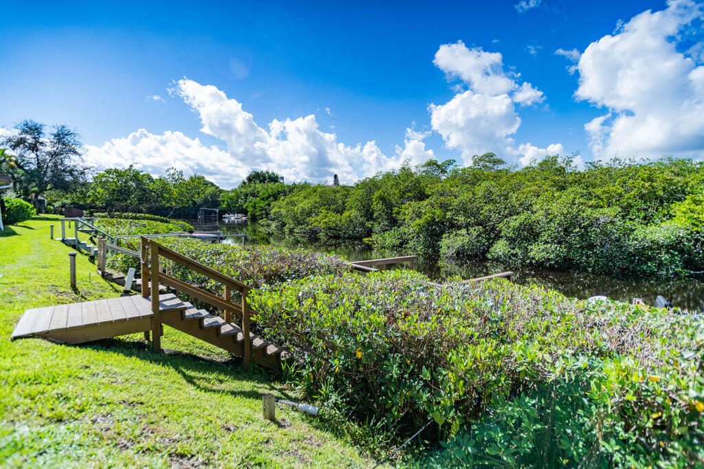 POPPLETON CREEK CONDO - Residential