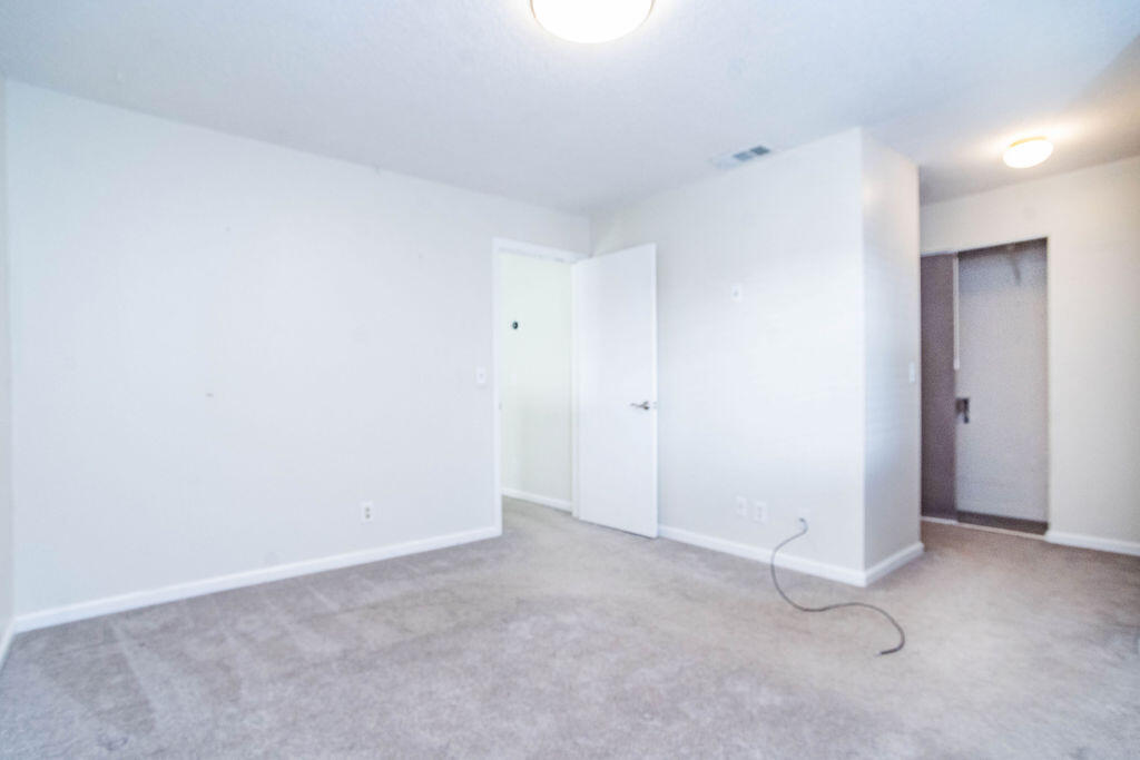 POPPLETON CREEK CONDO - Residential