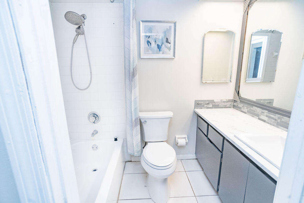 POPPLETON CREEK CONDO - Residential