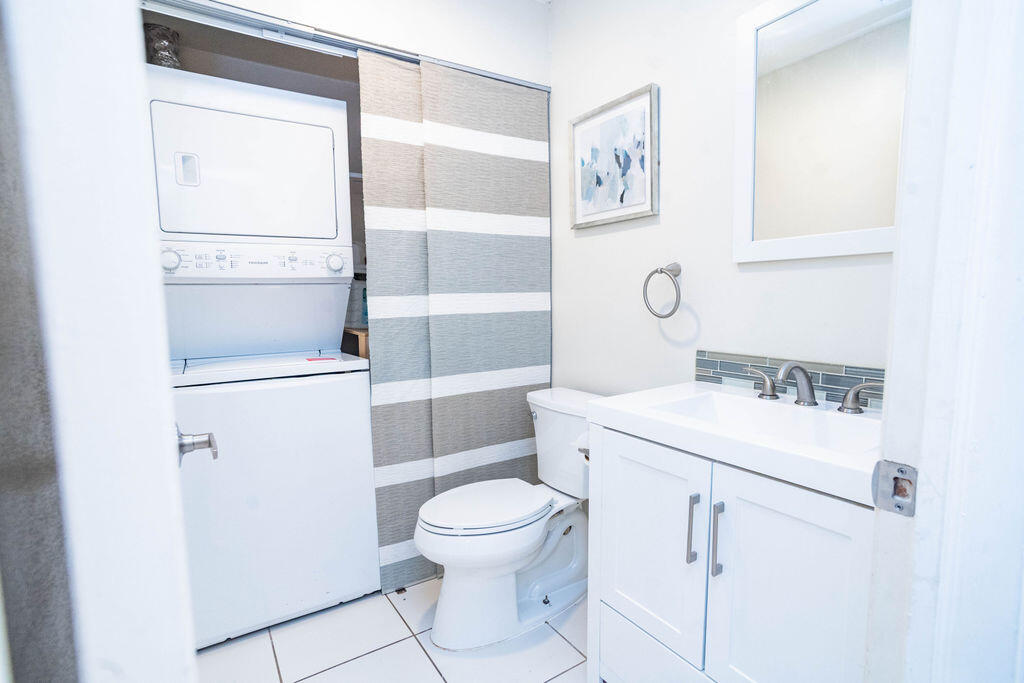 POPPLETON CREEK CONDO - Residential