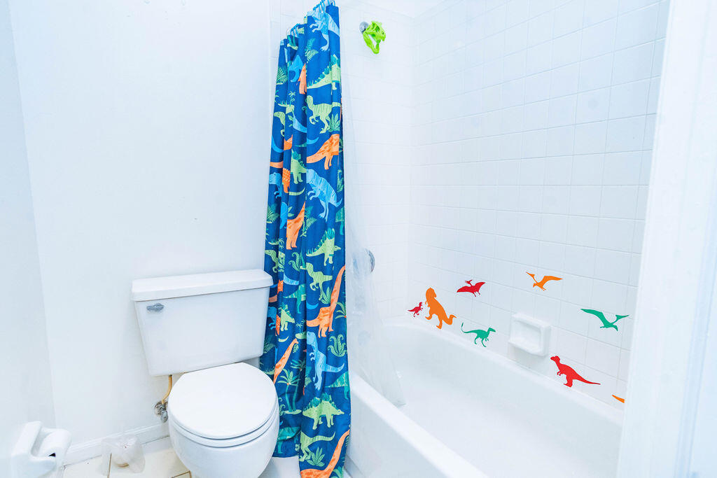 POPPLETON CREEK CONDO - Residential