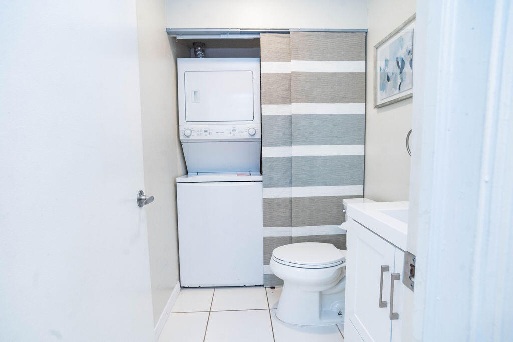 POPPLETON CREEK CONDO - Residential