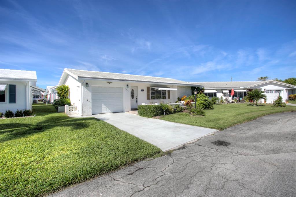 PALM BEACH LEISUREVILLE SEC 10 - Residential