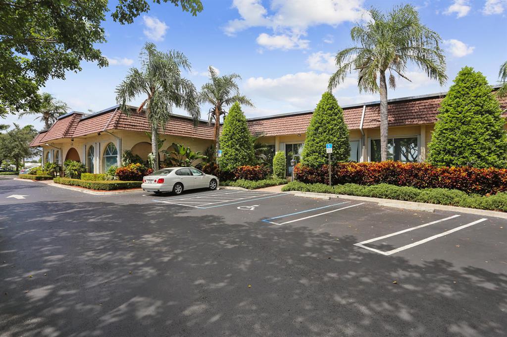 PALM BEACH LEISUREVILLE SEC 10 - Residential