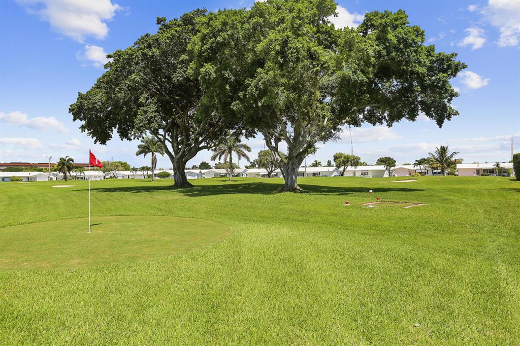 PALM BEACH LEISUREVILLE SEC 10 - Residential