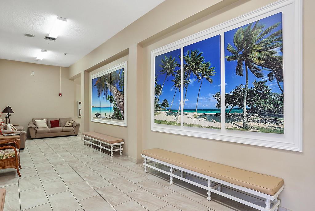 PALM BEACH LEISUREVILLE SEC 10 - Residential