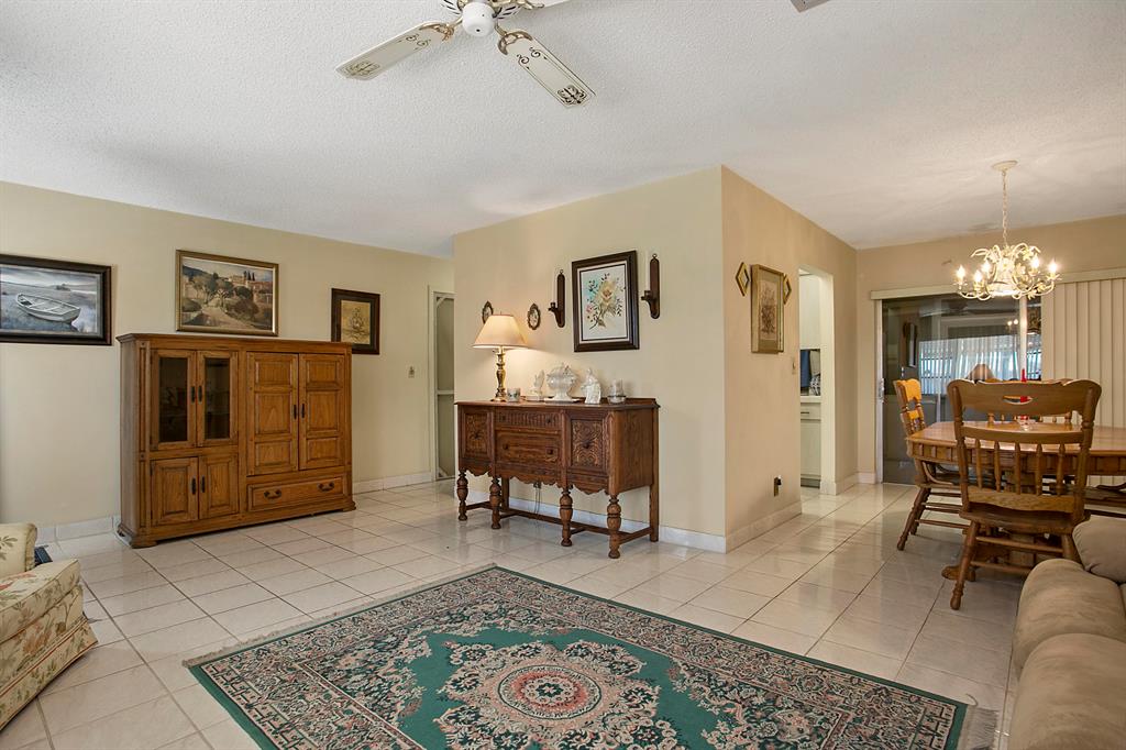 PALM BEACH LEISUREVILLE SEC 10 - Residential