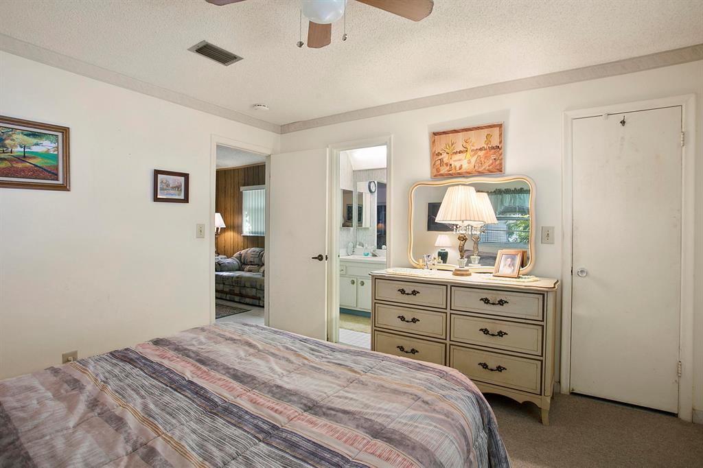 PALM BEACH LEISUREVILLE SEC 10 - Residential